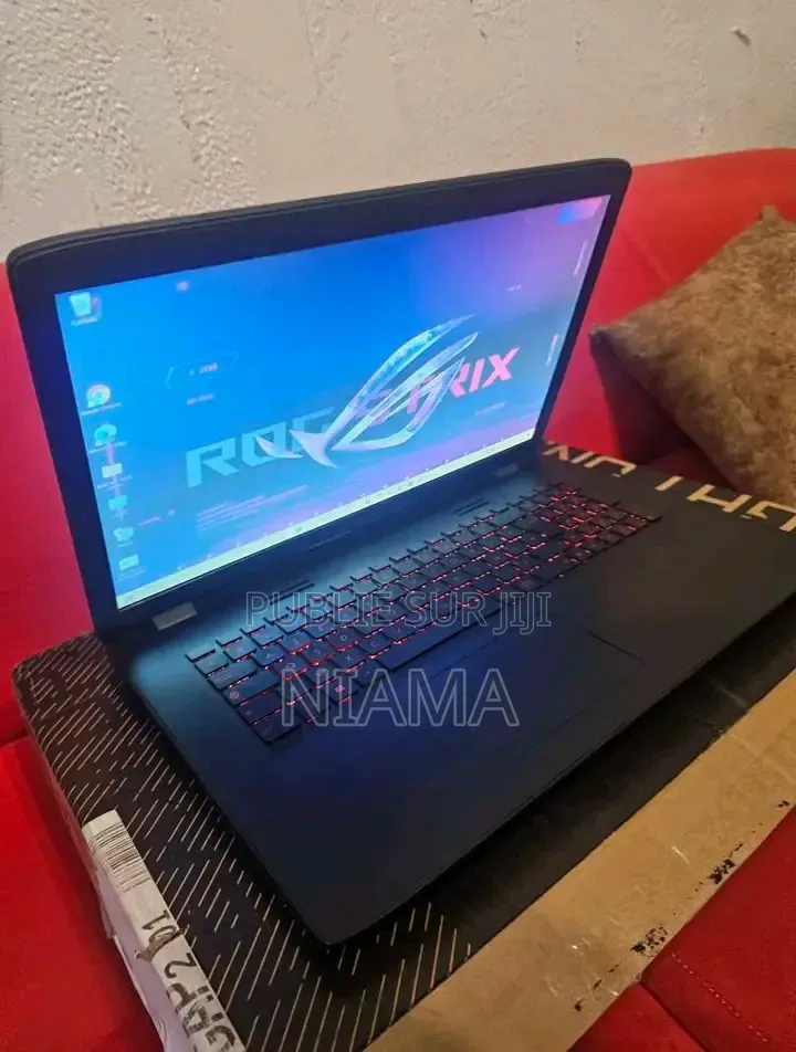 Nouveau Asus ROG Strix GL702VI 16GB Intel Core i5 HDD+SSD 1T