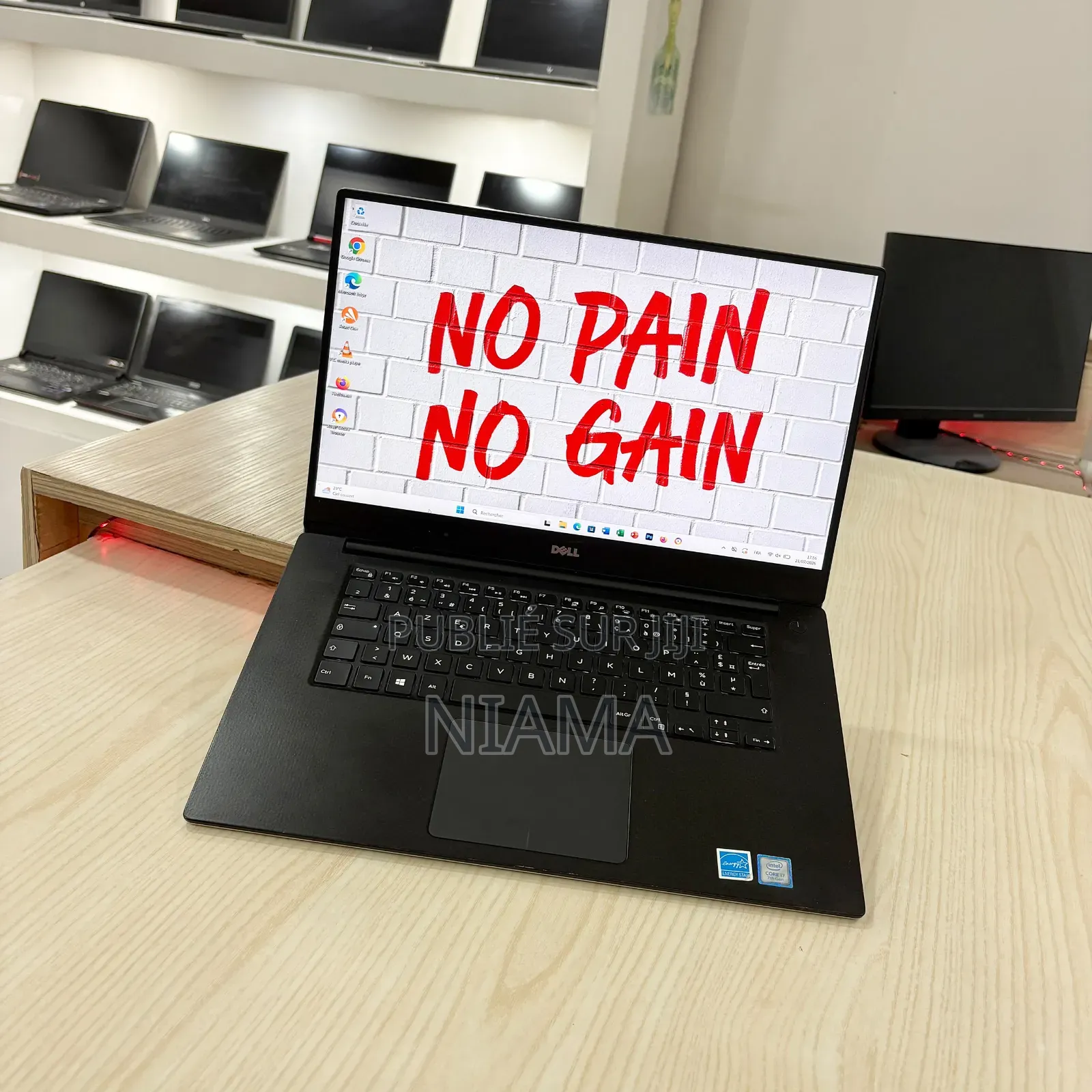 Nouveau Dell XPS 15 9560 16GB Intel Core i7 HDD+SSD 1T