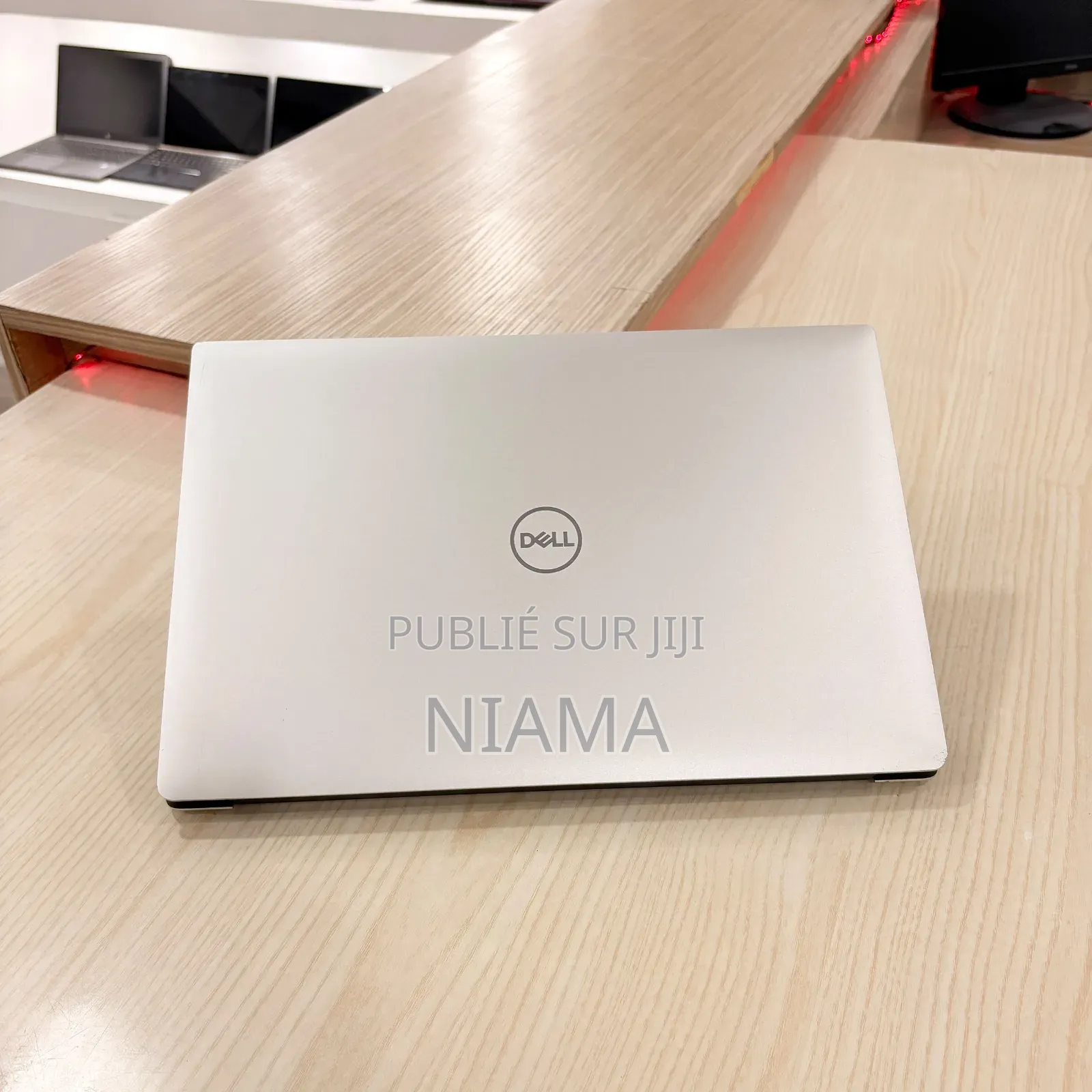 Nouveau Dell XPS 15 9570 16GB Intel Core i5 HDD+SSD 1T