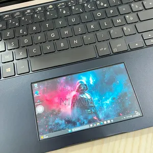 Nouveau Asus ZenBook Pro UX550VE 8GB Intel Core i5 SSD 256GB