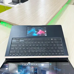 Nouveau Asus ZenBook Pro UX550VE 8GB Intel Core i5 SSD 256GB