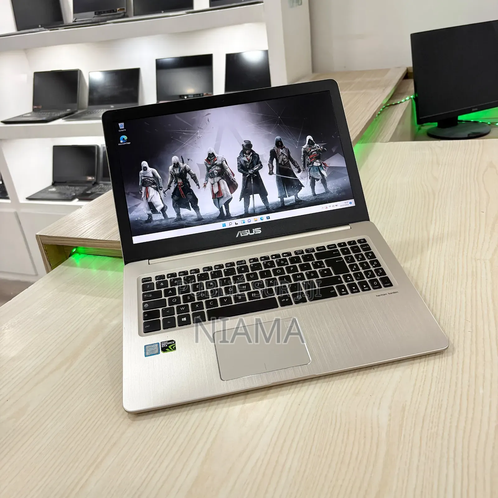 Nouveau Asus Vivobook Pro 16X OLED 8GB Intel Core i7 SSD 256GB