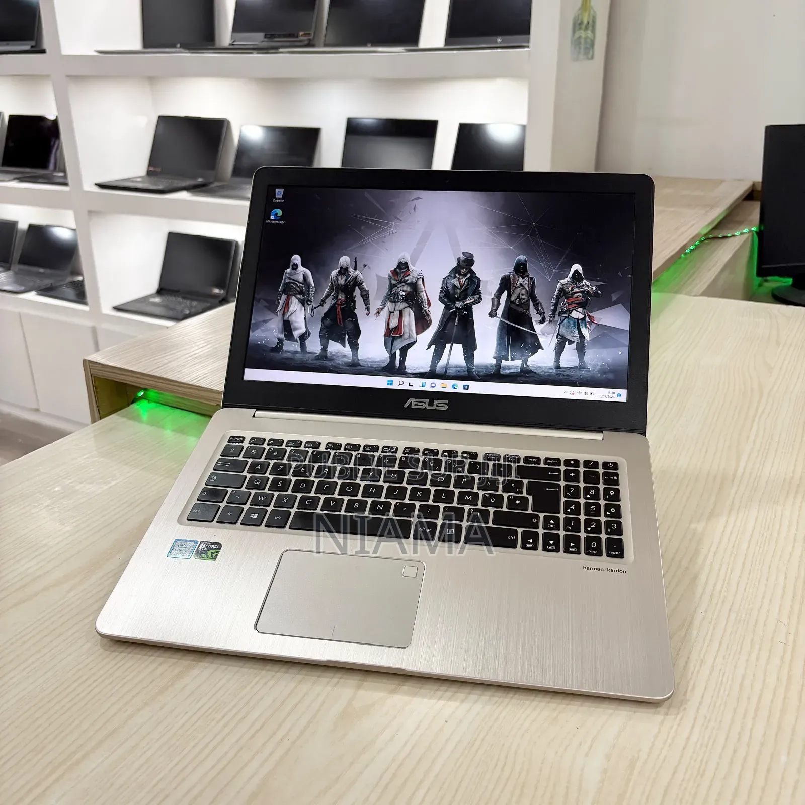 Nouveau Asus Vivobook Pro 16X OLED 8GB Intel Core i7 SSD 256GB