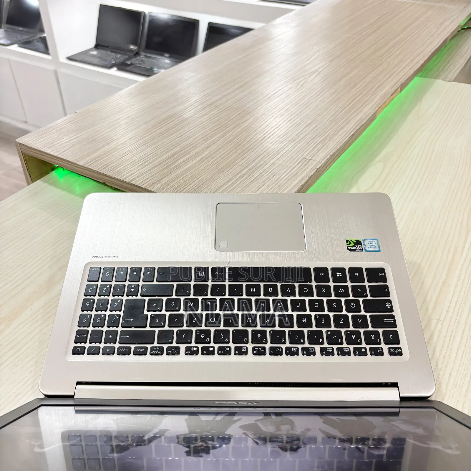 Nouveau Asus Vivobook Pro 16X OLED 8GB Intel Core i7 SSD 256GB
