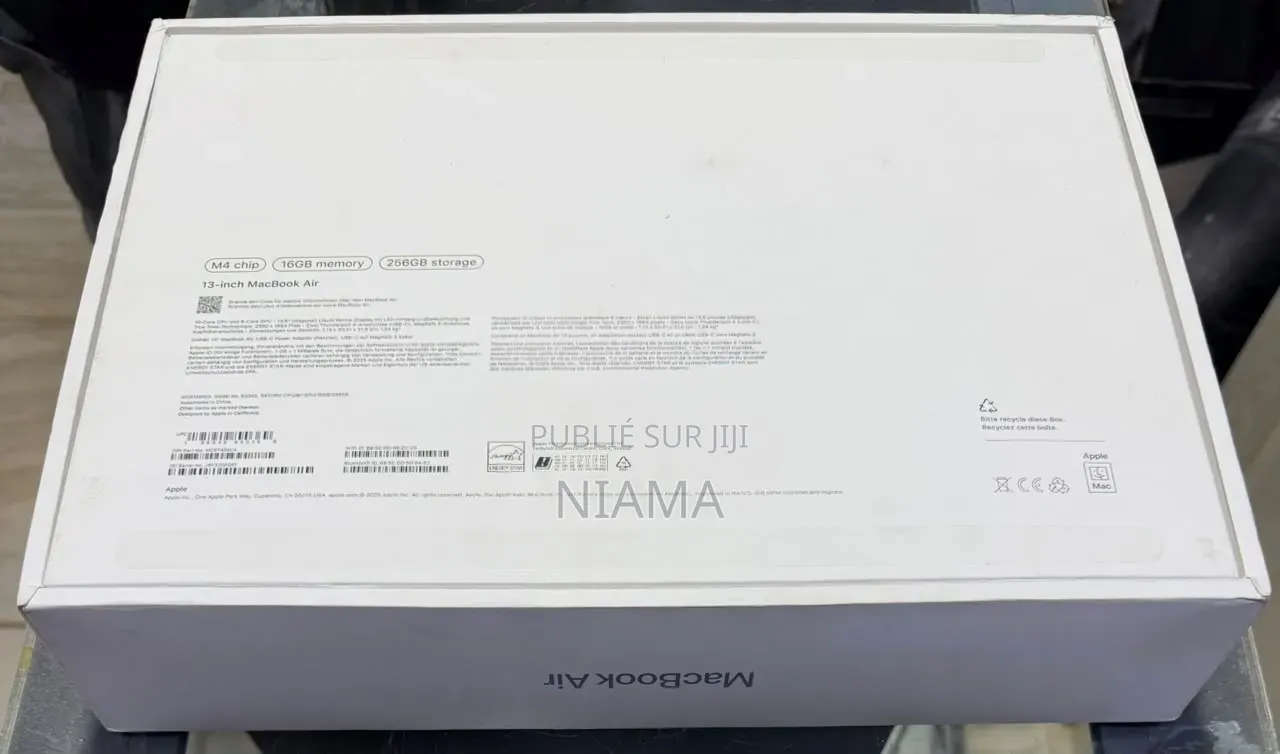 Nouveau Apple MacBook Air 2025 M4 16GB Apple M4 SSD 256GB