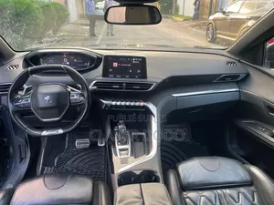 Peugeot 5008 2018 Noir