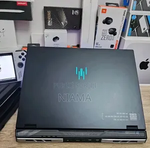 Nouveau Acer Predator Helios 18 PH18-71 32GB Intel Core i9 SSD 1T