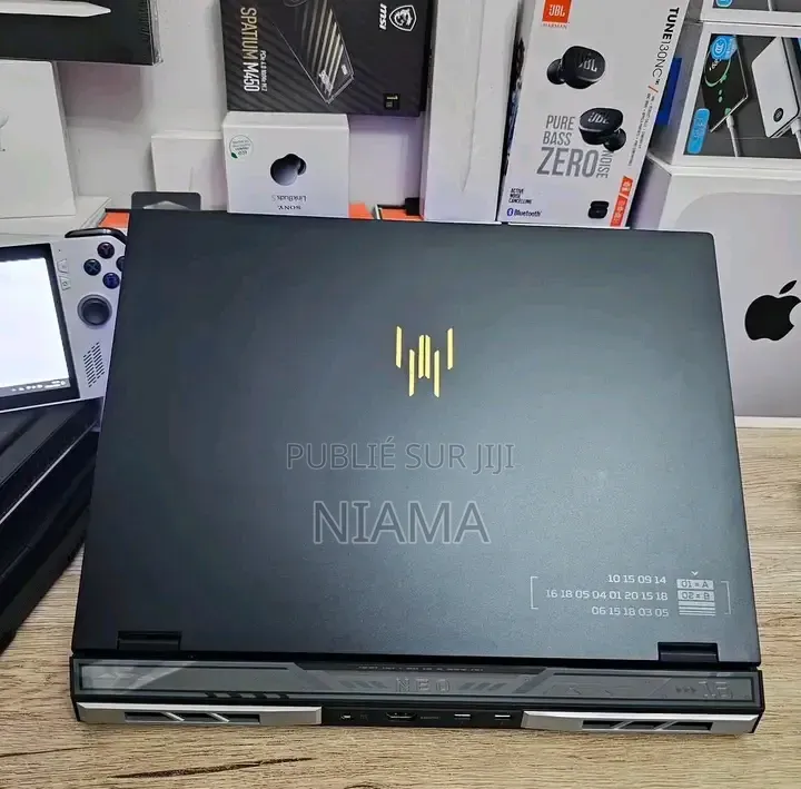 Nouveau Acer Predator Helios 18 PH18-71 32GB Intel Core i9 SSD 1T