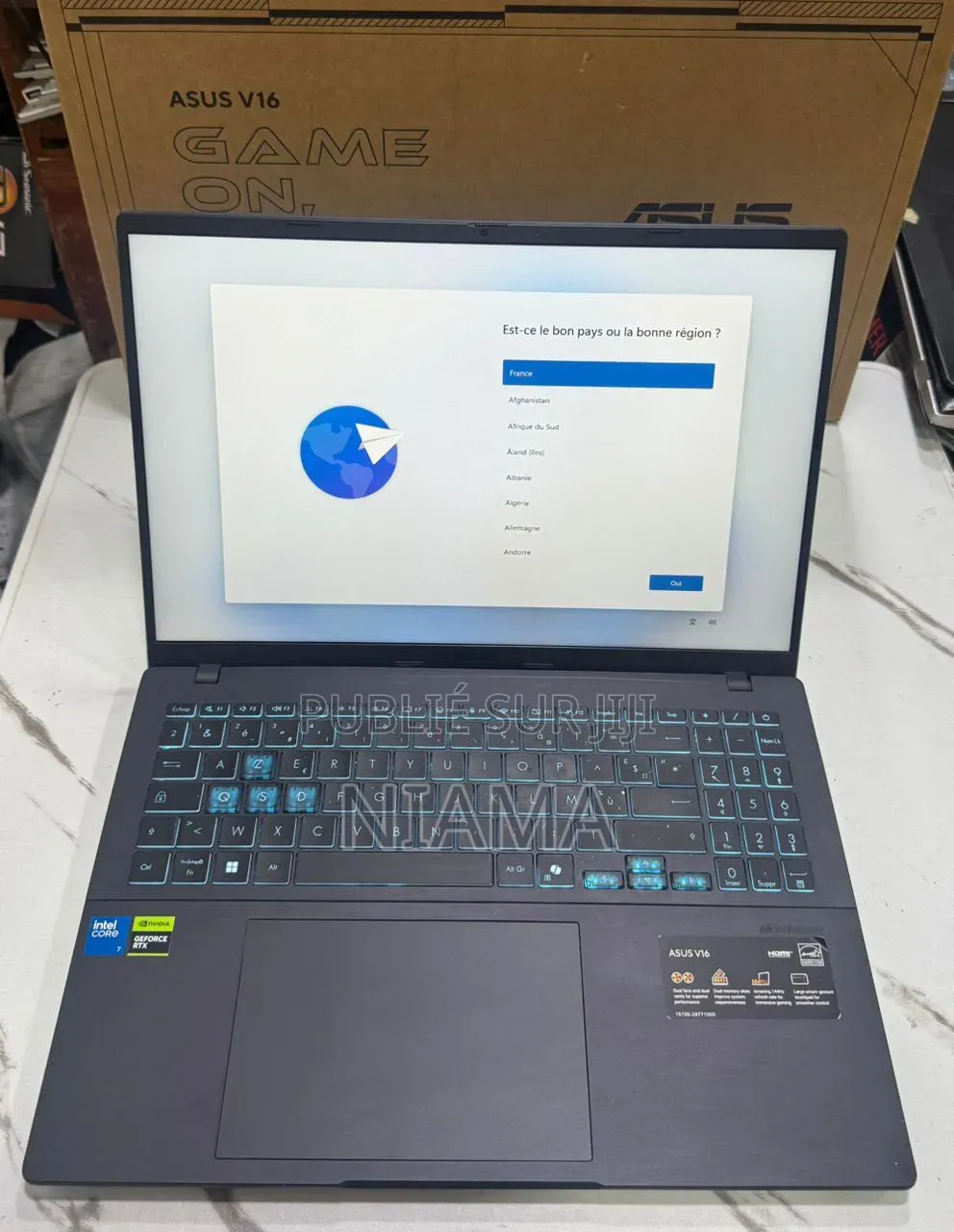 Nouveau Ordinateur portable Asus V1V 16GB Intel Core i7 SSD 1T