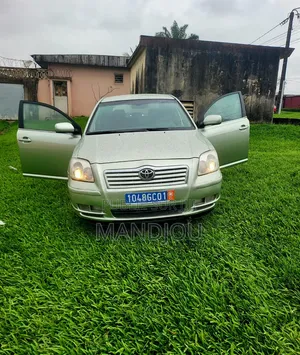 Toyota Avensis 2008 Gris