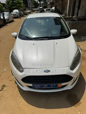 Ford Fiesta 2015 Blanc