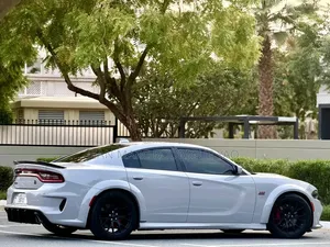 Nouveau Dodge Chargeur 2025 Blanc cassé