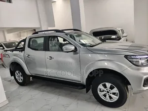 Nouveau Dongfeng Rich 6 2025 Gris