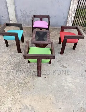 / Terrasse en Bois Massif – 4 Fauteuils + Table Basse (Neuf)