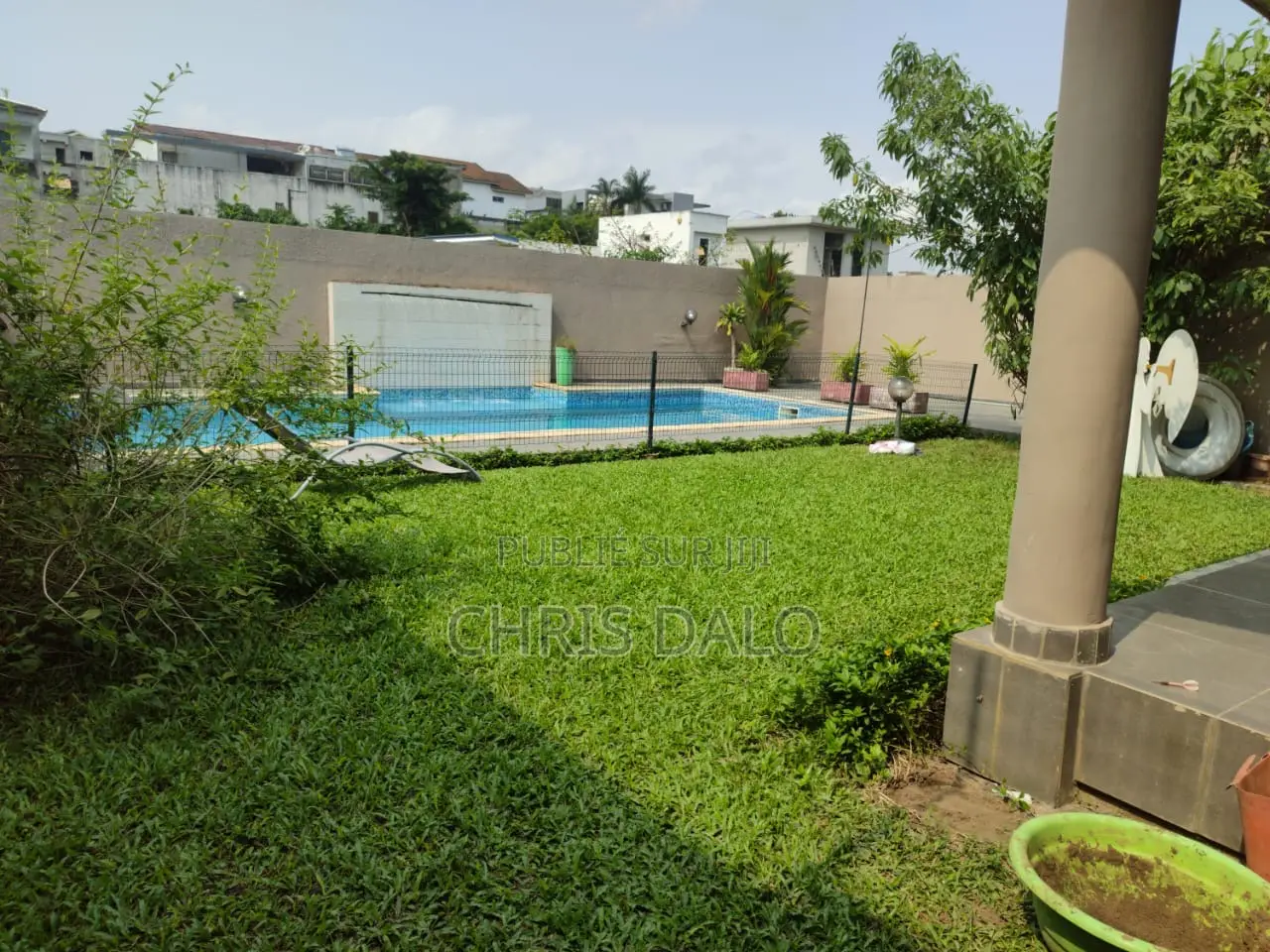 5chbre Duplex dans Roberson, Cocody à Louer