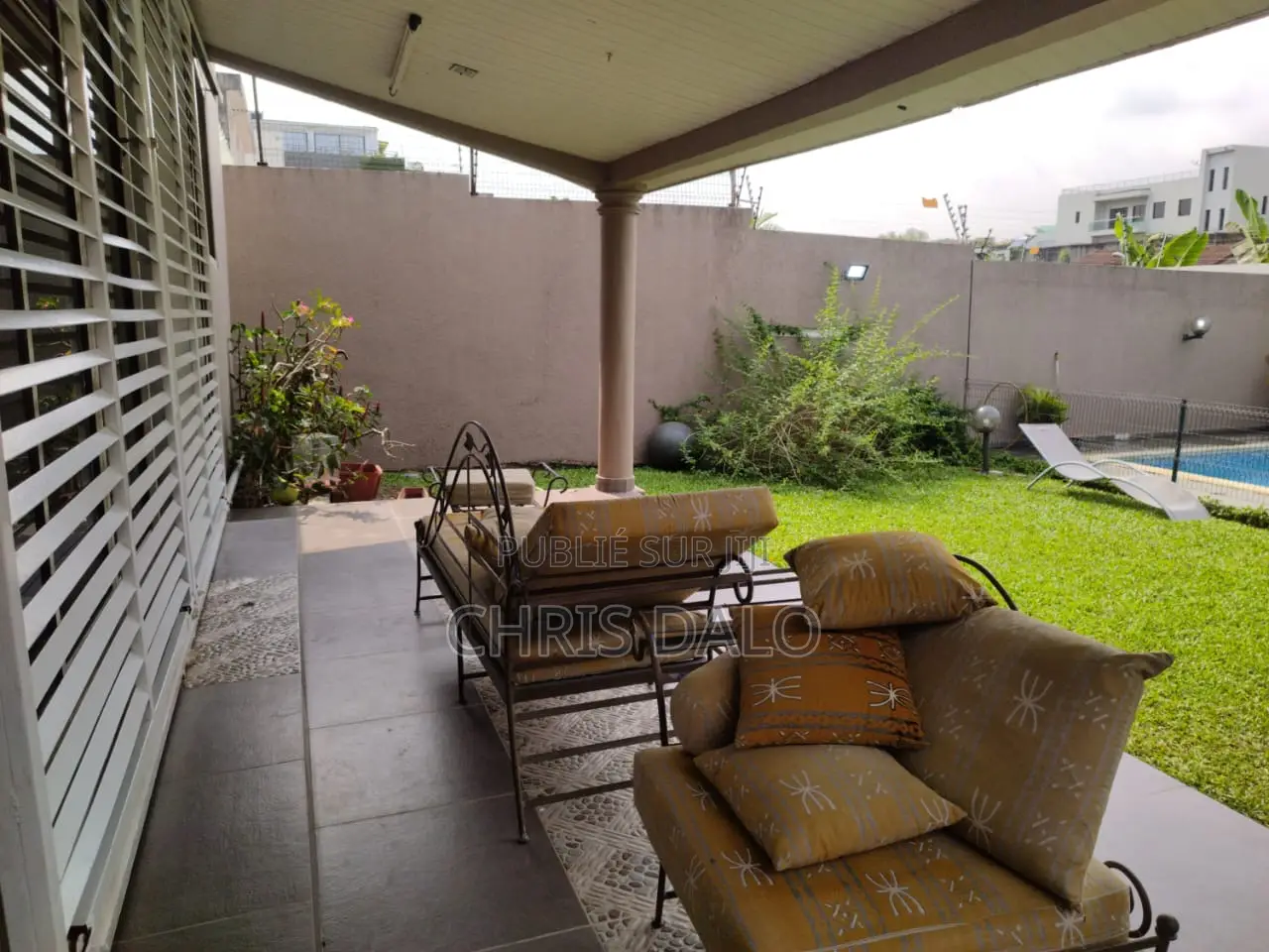 5chbre Duplex dans Roberson, Cocody à Louer