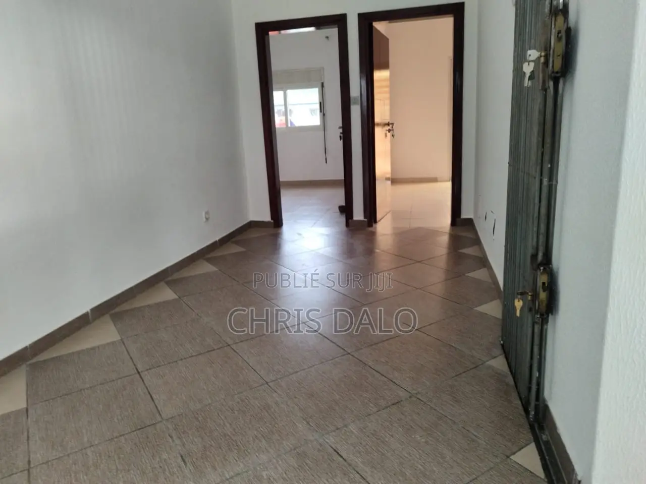 5chbre Duplex dans Roberson, Cocody à Louer