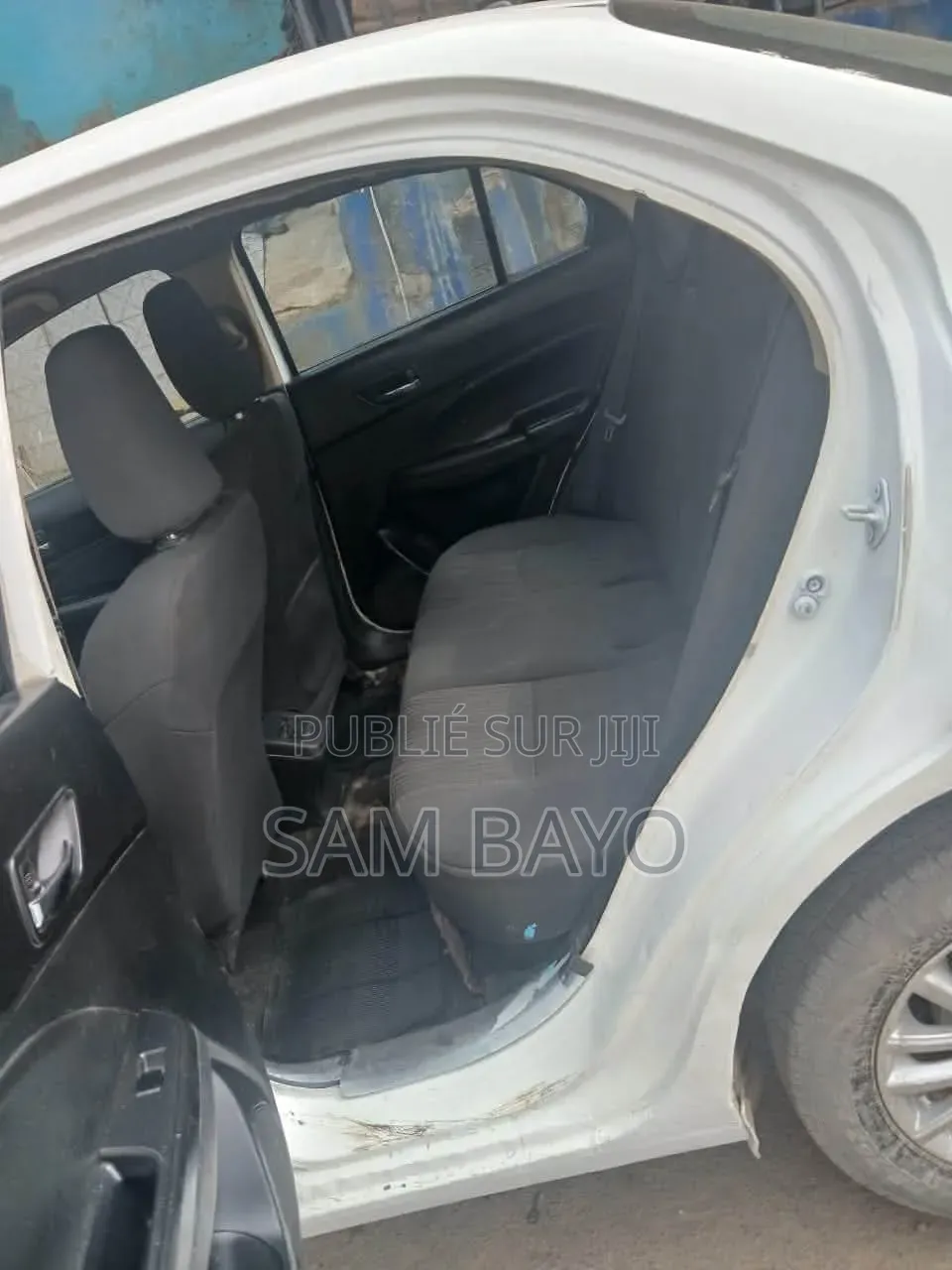 Suzuki Dzire 2023 Blanc