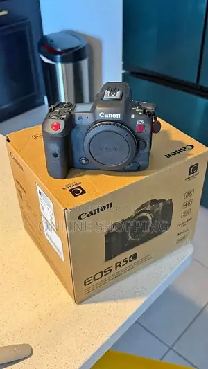 Appareil Photo Canon R8