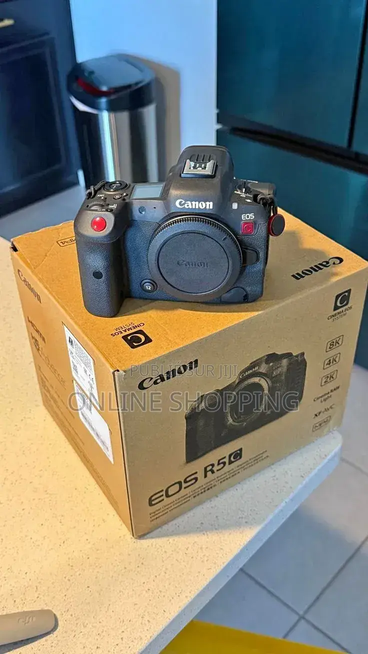 Appareil Photo Canon R8