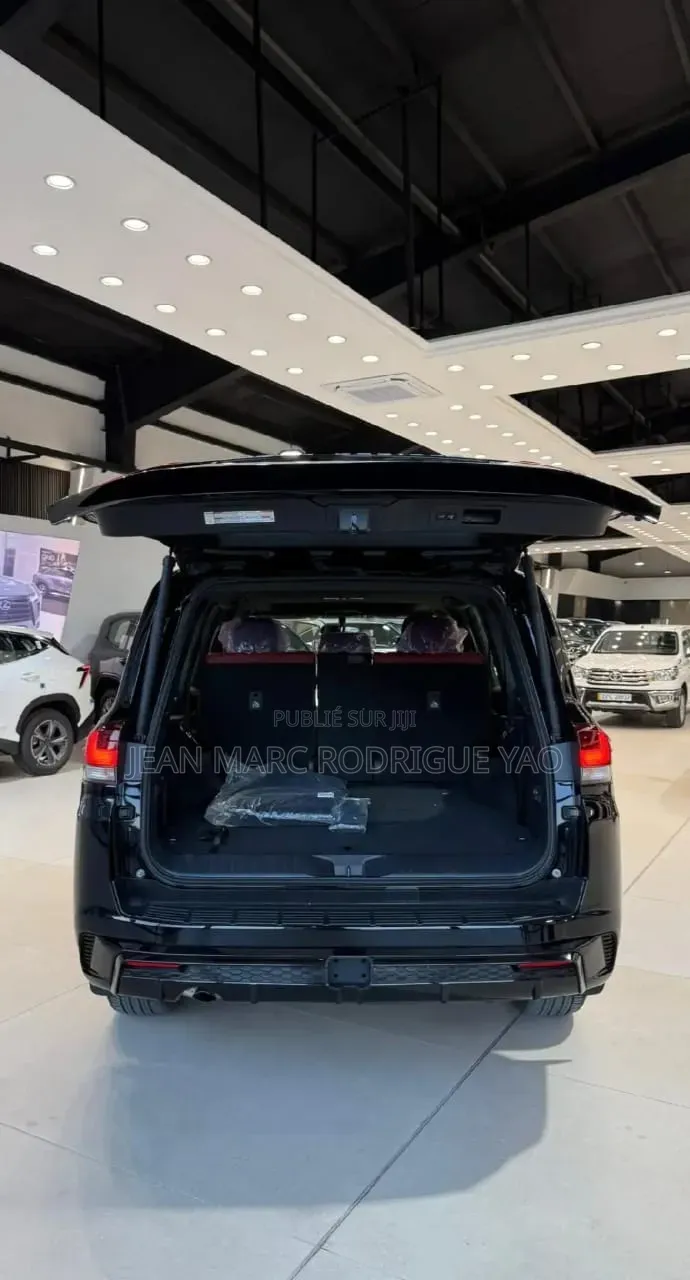 Nouveau Toyota Land Cruiser 2025 Noir