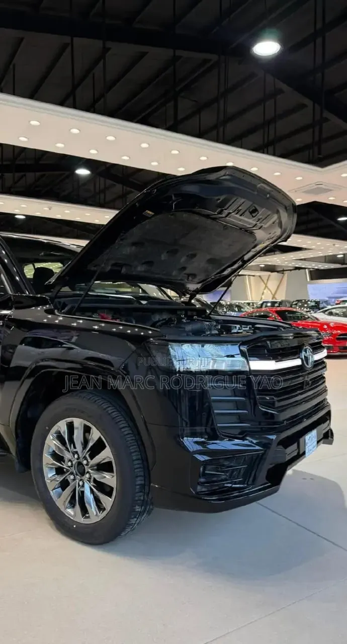 Nouveau Toyota Land Cruiser 2025 Noir