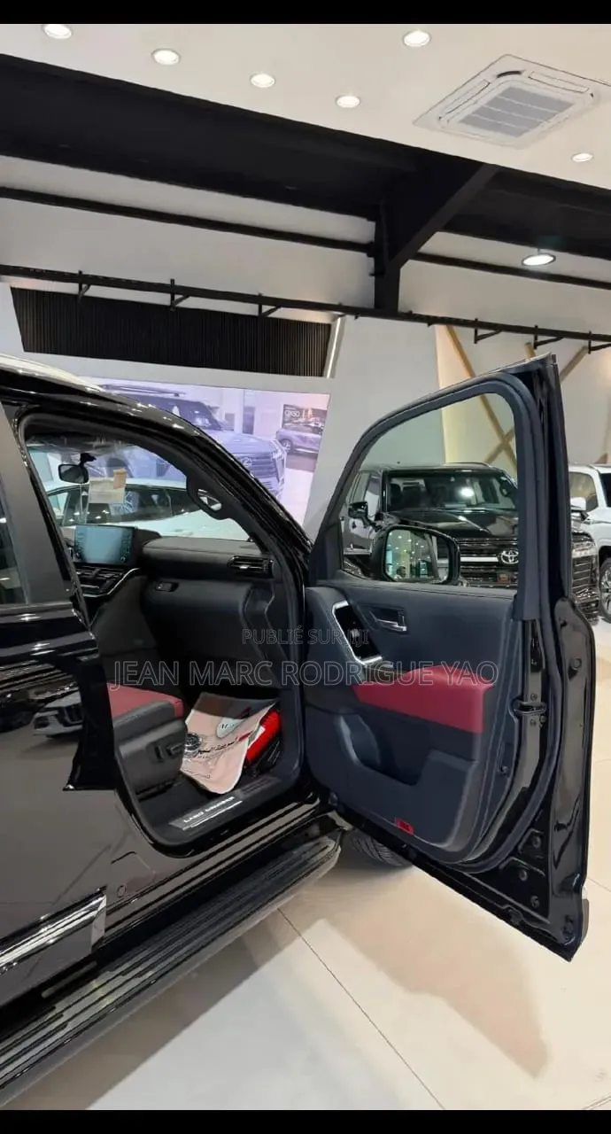 Nouveau Toyota Land Cruiser 2025 Noir