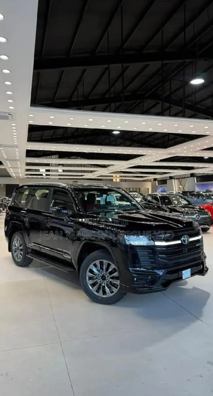 Nouveau Toyota Land Cruiser 2025 Noir