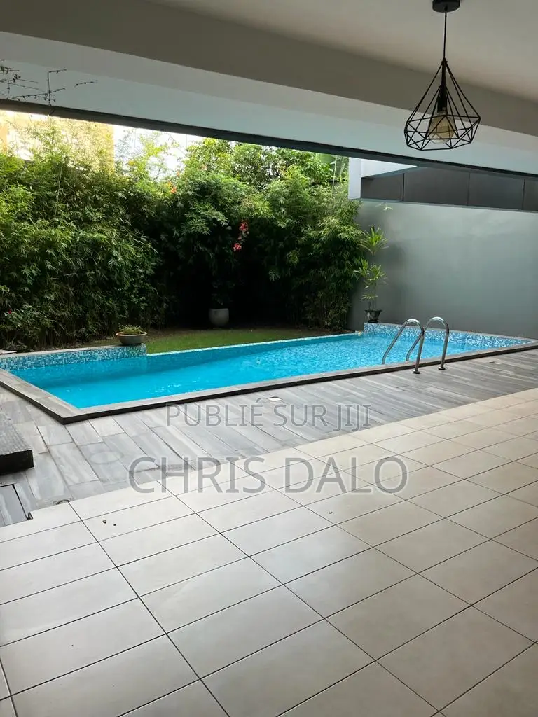 4chbre Duplex dans Dalo, Cocody à Louer