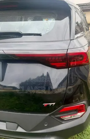 Bestune T77 1.2 FWD 2022 Noir