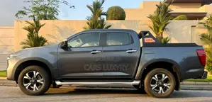 Mazda BT-50 2023 Argenté