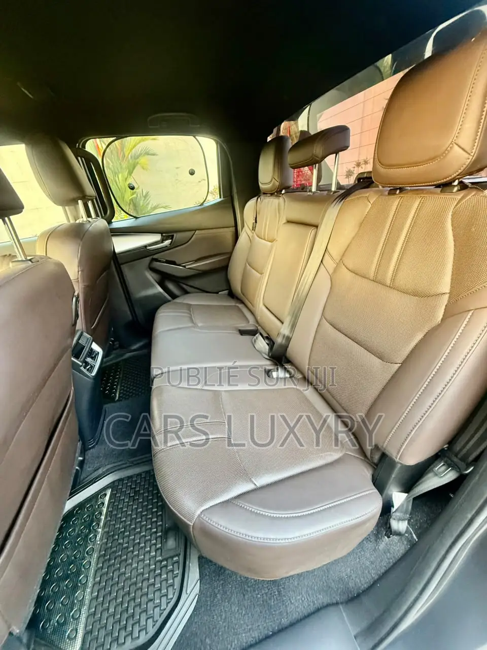 Mazda BT-50 2023 Argenté