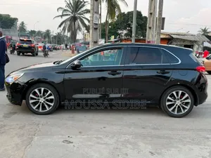Hyundai Elantra 2020 Noir