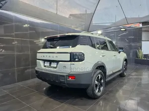 Nouveau Jetour T1 2025 Blanc cassé