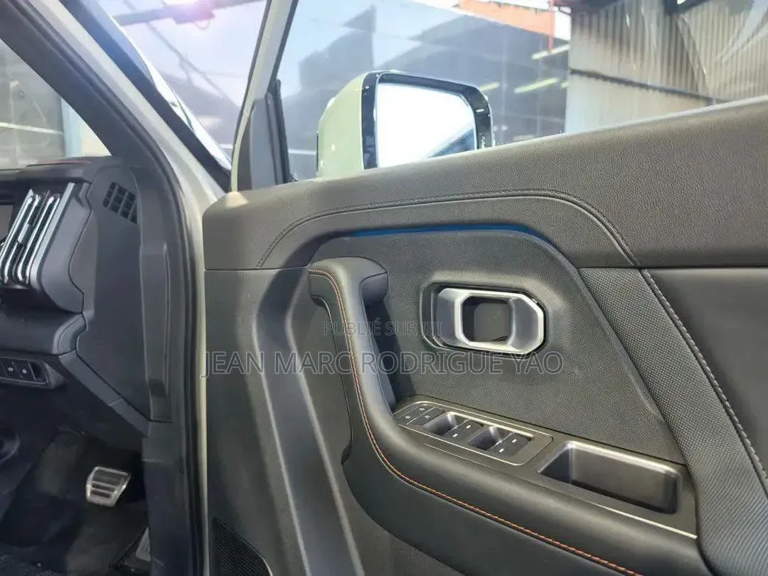 Nouveau Jetour T1 2025 Blanc cassé