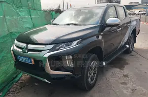 Mitsubishi L200 2021 Noir
