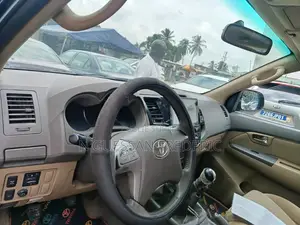 Toyota Fortuner 2013 Noir