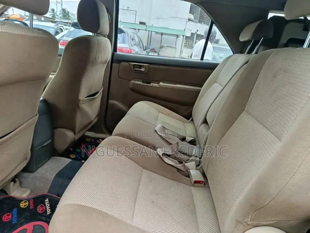 Toyota Fortuner 2013 Noir