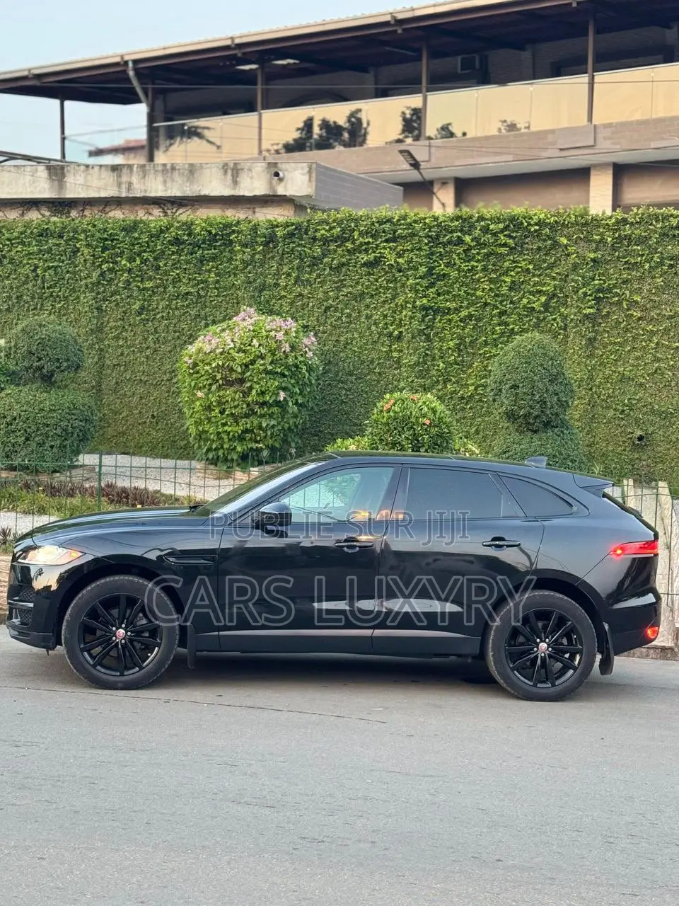 Jaguar F-Pace P400 R-Dynamic S 2021 Noir