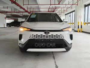 Toyota Corolla Cross XLE 2025 Blanc