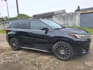 Toyota Highlander 2019 Noir