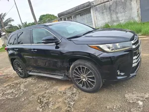 Toyota Highlander 2019 Noir