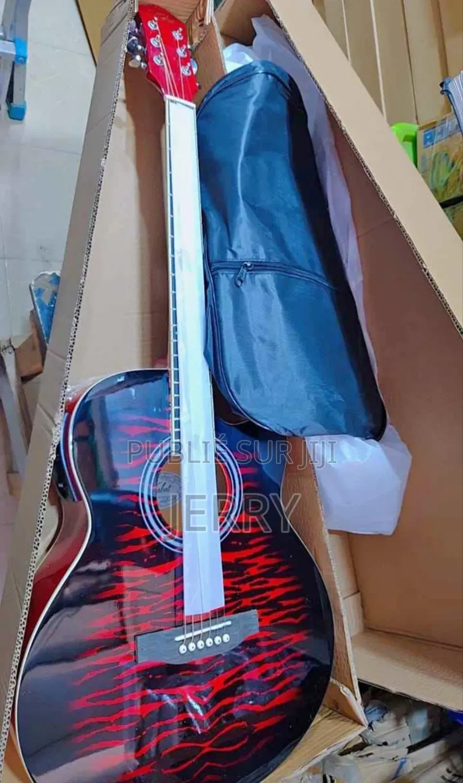 Guita Acoustic
