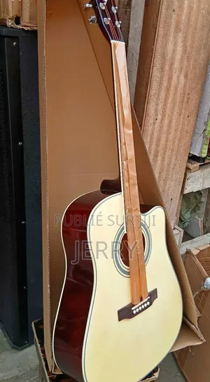 Guita Acoustic