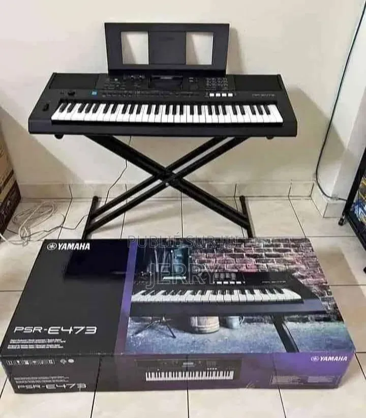 Piano Yamaha PRS-E473