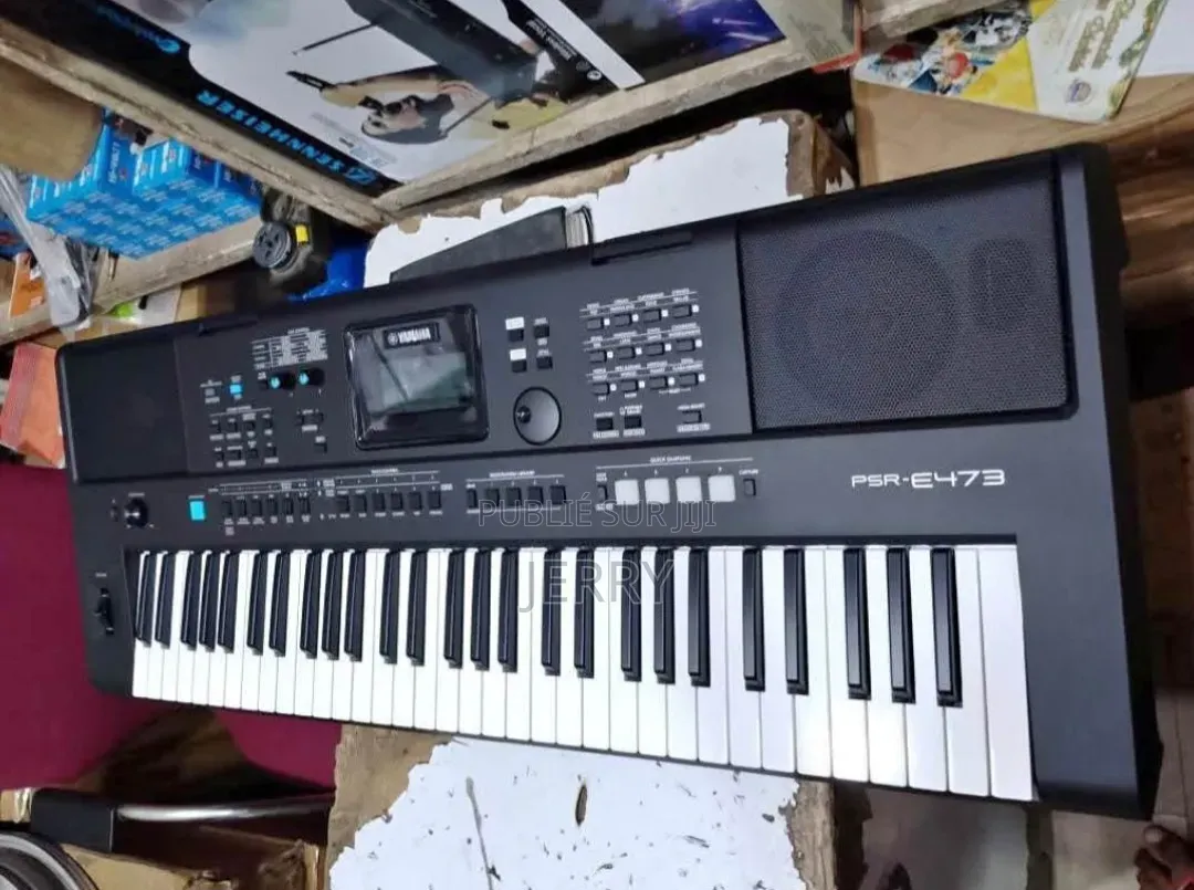 Piano Yamaha PRS-E473