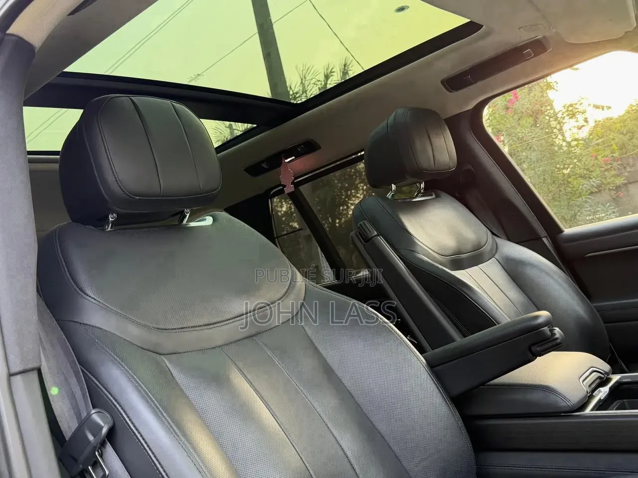 Nouveau Land Rover Range Rover Vogue 2024 Gris