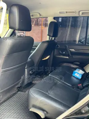 Mitsubishi Pajero 2022 Noir