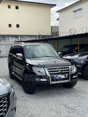 Mitsubishi Pajero 2022 Noir