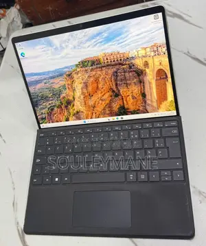 Ordinateur portable Microsoft Surface Pro 7 32GB Intel Core i7 SSD 1T
